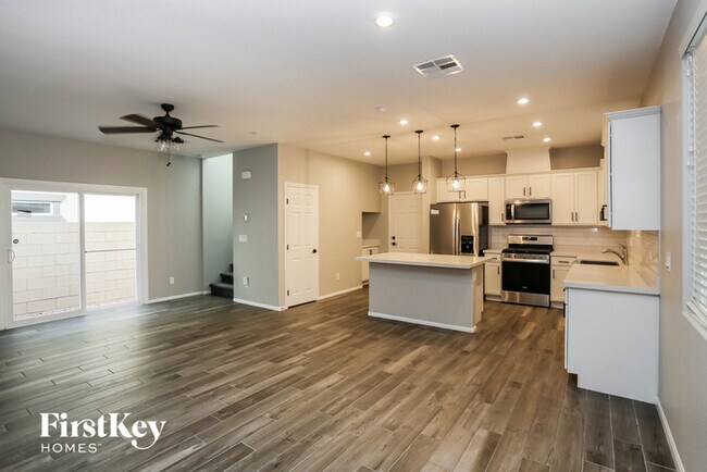 Building Photo - 8038 Mercury Skye St