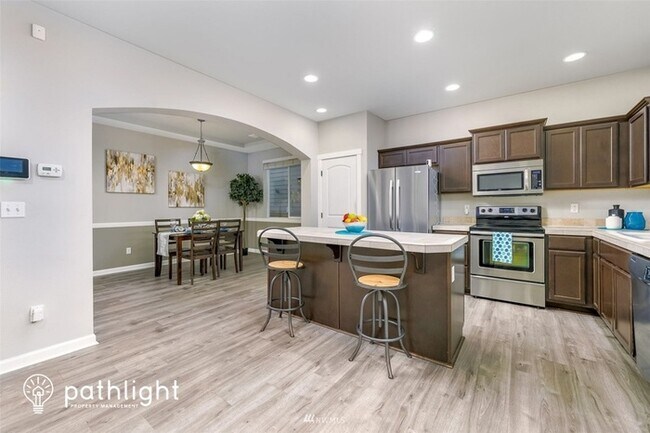 Foto del edificio - 18439 11Th Avenue Court E, Spanaway, WA, 9...