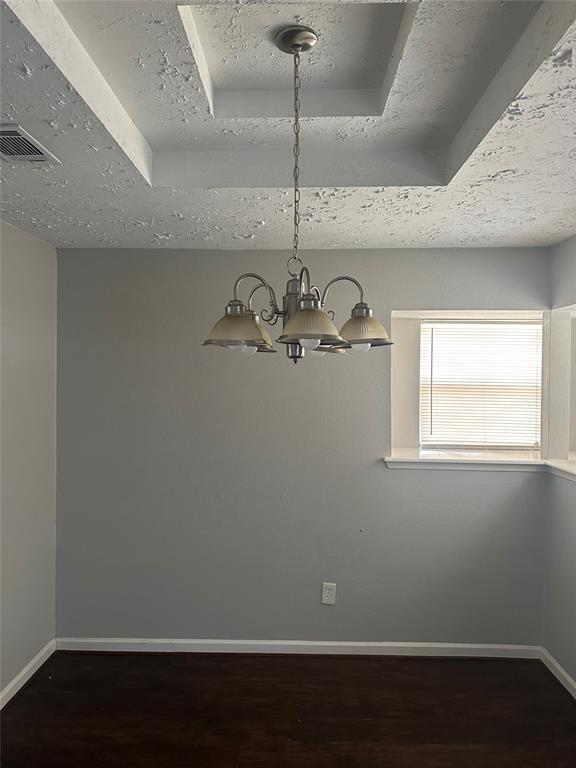 Building Photo - 2022 Millhouse Rd