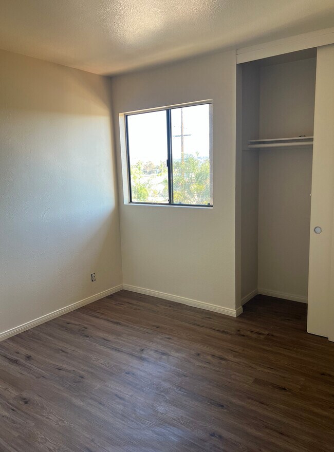 Foto del edificio - 724 W 6th Ave