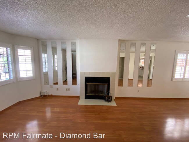 Building Photo - 4 br, 3 bath House - 3823 Bresee Ave