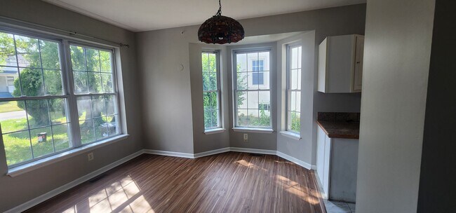 Building Photo - Beautiful King of Prussia 4 Bedroom Coloni...