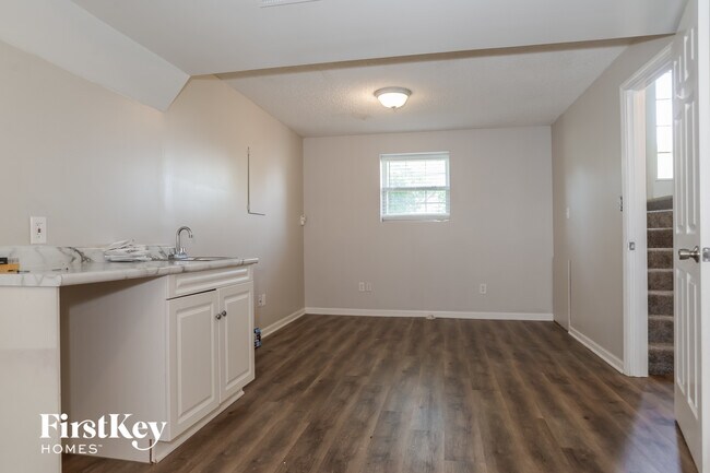 Foto del edificio - 720 NE 107th St