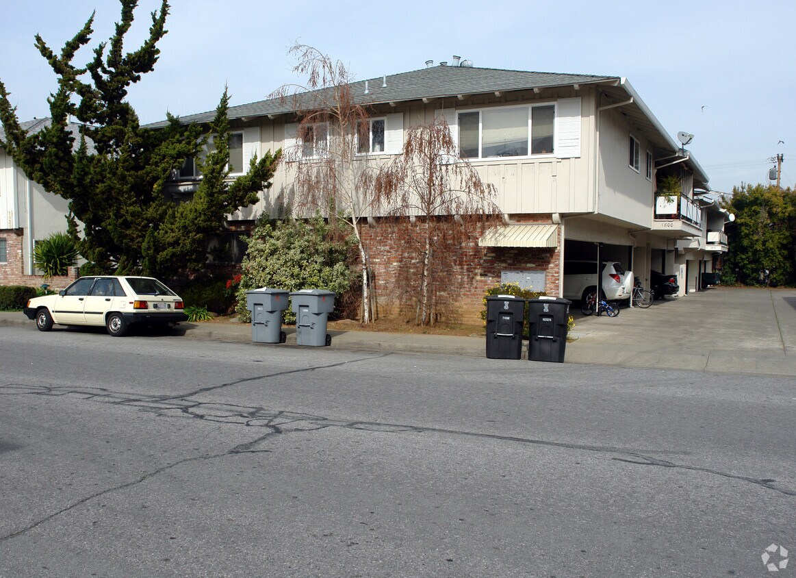 Foto principal - 1800 Ednamary Way