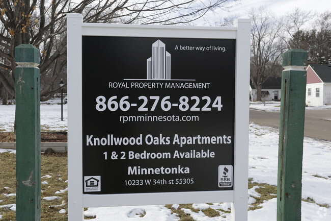 Foto del edificio - Knollwood Oaks Apartment