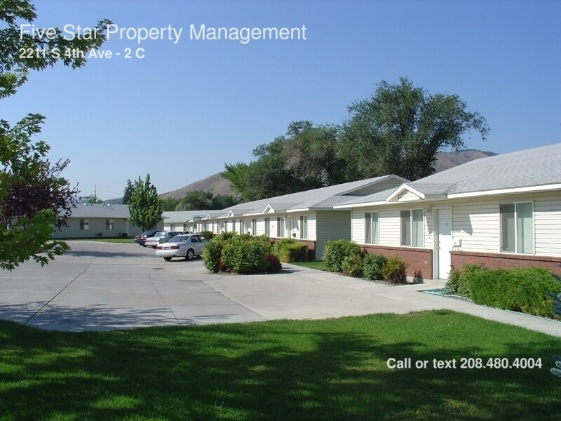 Primary Photo - 2211 S 4th Ave