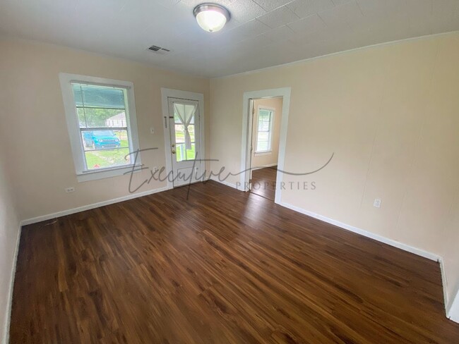Building Photo - 2-Bedroom Home with Outdoor Storage – Now ...