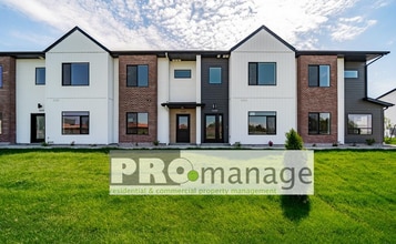 Building Photo - 1260 Bridgewater Ct