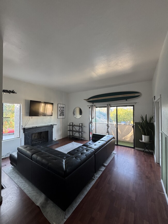 Foto del edificio - 6603 Reservoir Ct