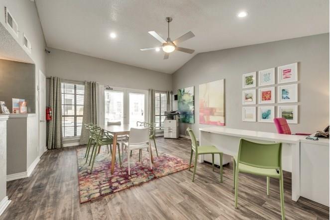 Foto principal - 9666 Scyene Rd