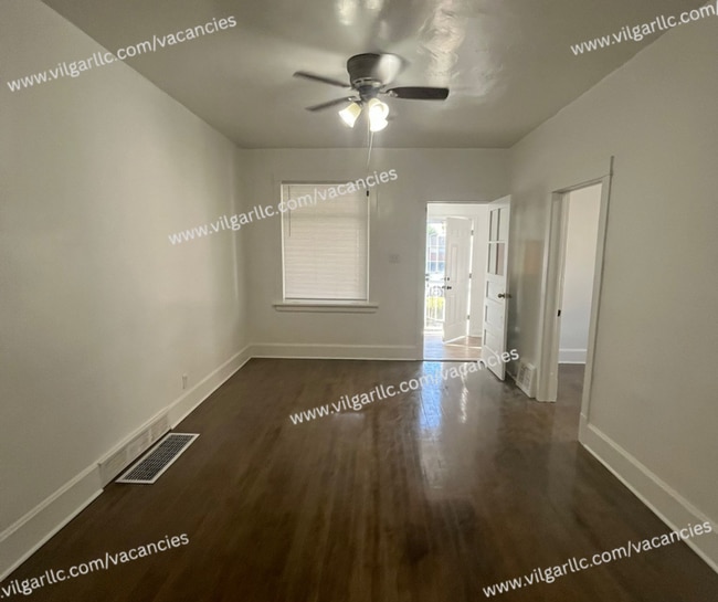 Building Photo - 4855 White Oak Ave