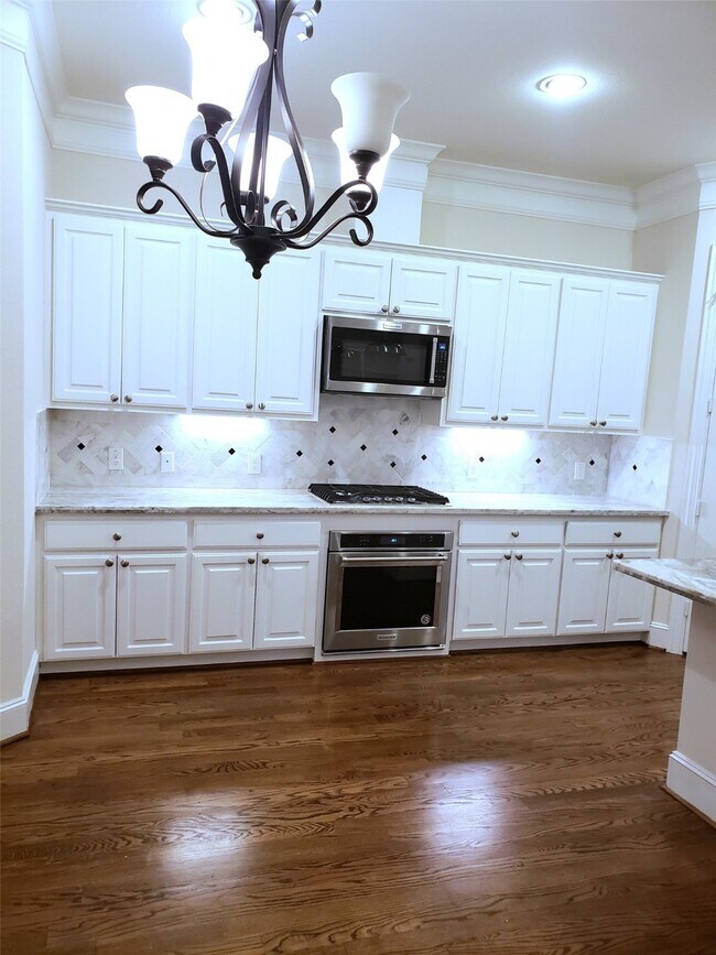 Foto del edificio - 508 Louise St