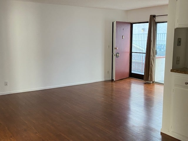 Living Room - 107 S Croft Ave
