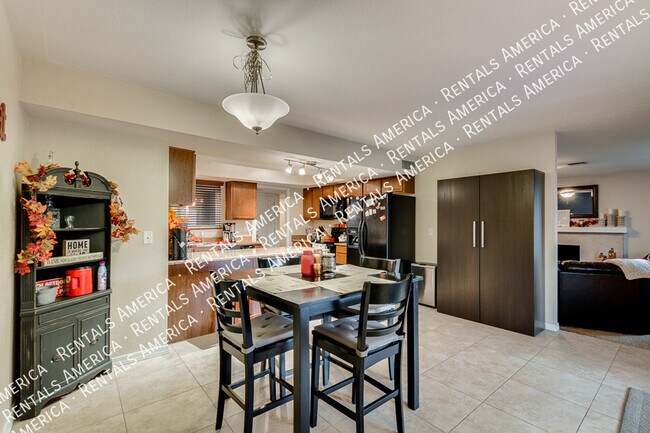 Building Photo - Coming Soon! 4/2 bath Home in Tempe