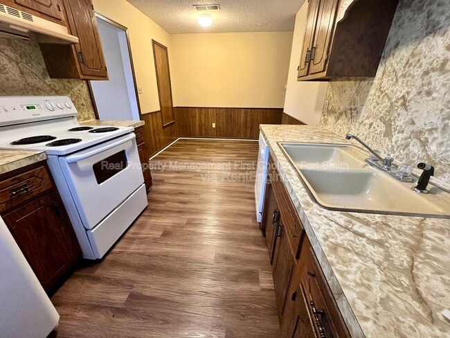 Building Photo - 1112 Tancred St