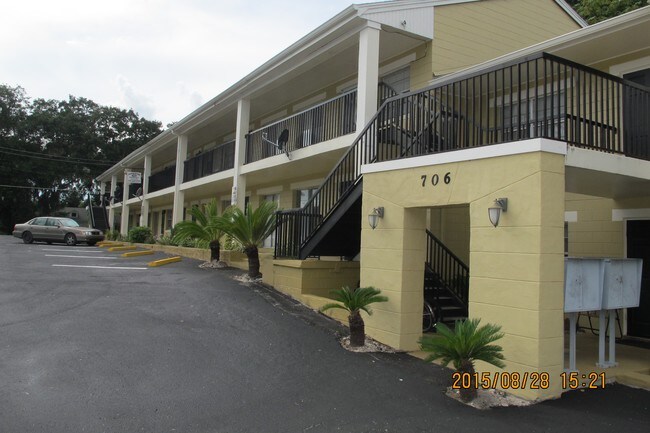 Foto del edificio - 706 W Dixie Ave