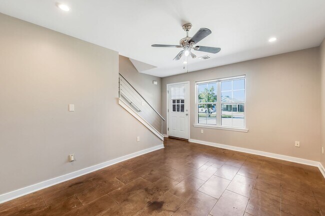 Foto del edificio - FOR RENT in LAFAYETTE!