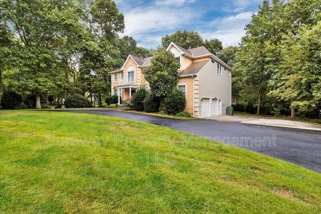 Building Photo - 113 Lighthouse Ln