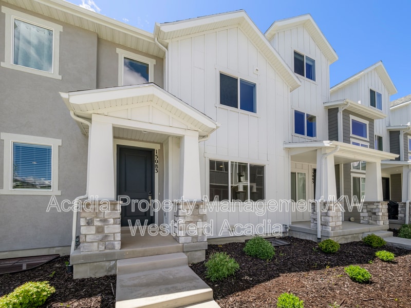 15083 S Reins Way, Bluffdale, UT 84065 Townhome Rentals in Bluffdale UT