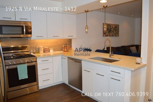 Building Photo - 1925 N Vía Miraleste