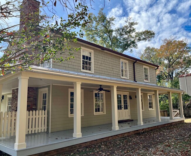 Beautiful 5 Bedroom 4 Bath In Mid City Bat... House Rental in Baton