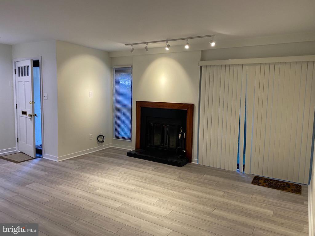 Foto principal - 102 Dudley Ave