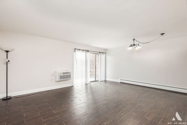 Foto del edificio - 1049 W Ogden Ave