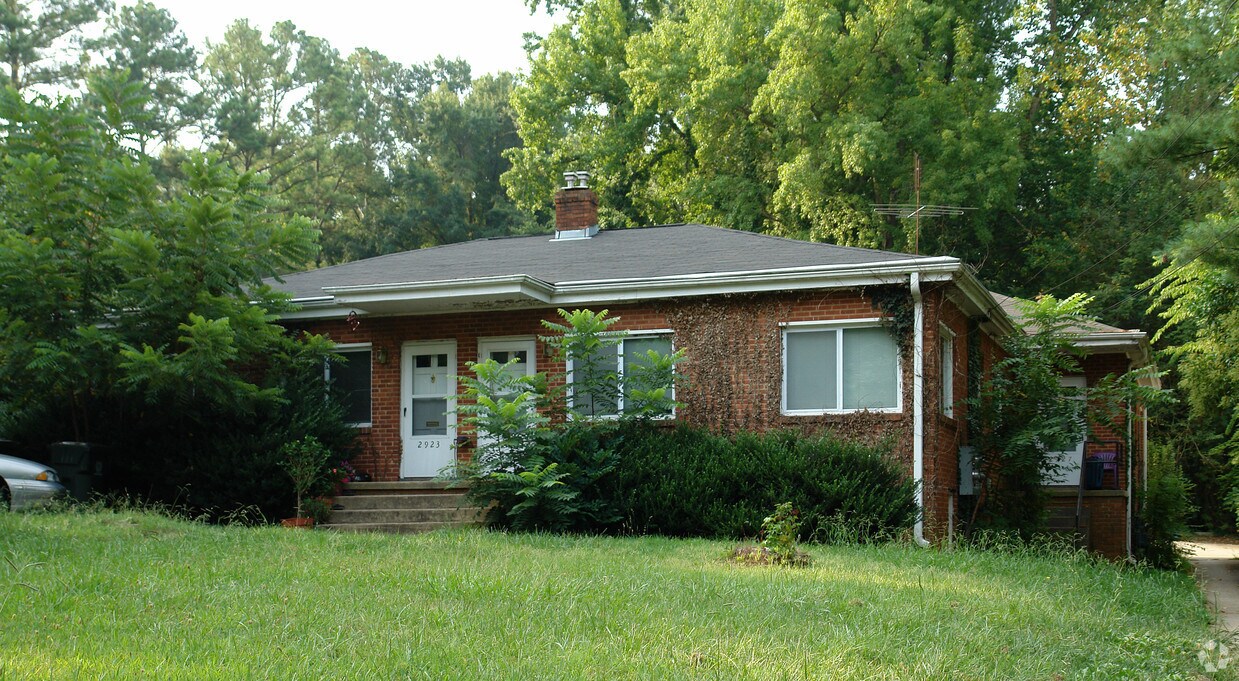 Building Photo - 2921-2927 Wade Ave