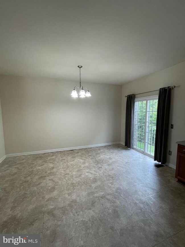 Building Photo - 17542 Victoria Falls Dr