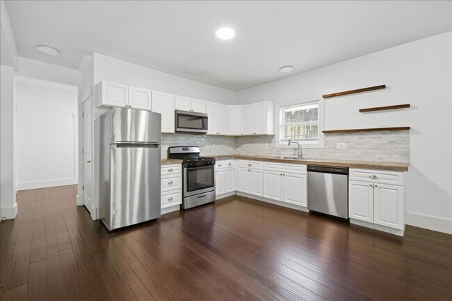 Foto del edificio - 1613 Nowland Ave