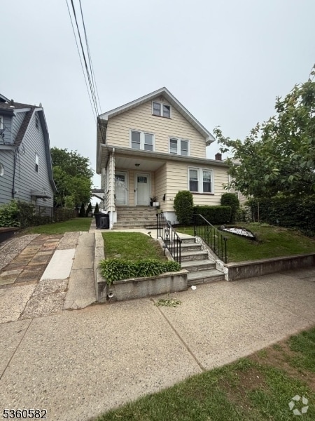 Building Photo - 767 6th St