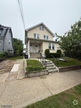 Building Photo - 767 6th St