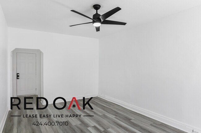 Foto del edificio - 687 Shatto Pl