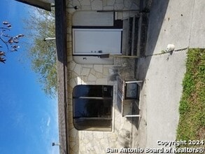 Building Photo - 600 Monticello Ct