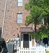 Building Photo - 2954 Yancey Way