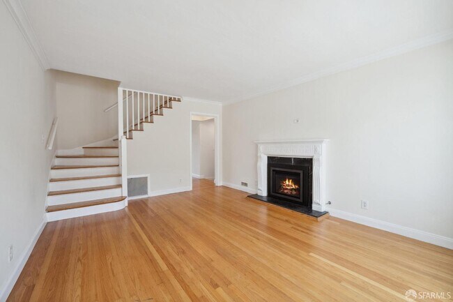 Foto del edificio - 825 Rolph St