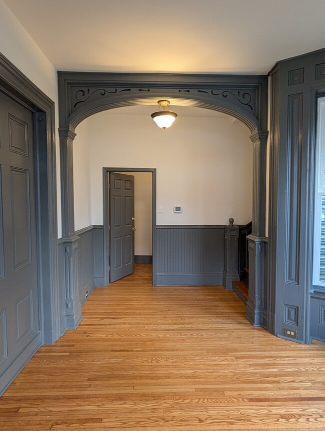 Foto del edificio - 43 Wayside Ave