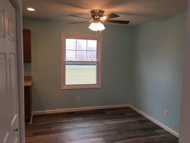 Foto del edificio - 203 Rockridge Rd