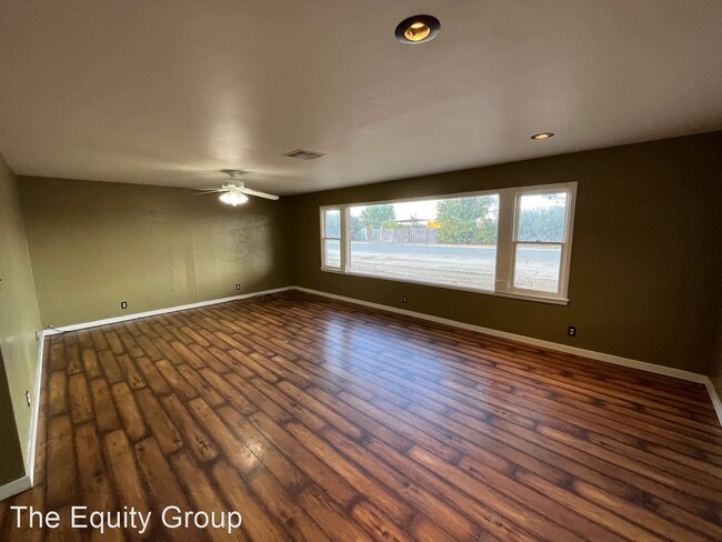 Foto del edificio - 2 br, 1.5 bath House - 20587 Ave 184