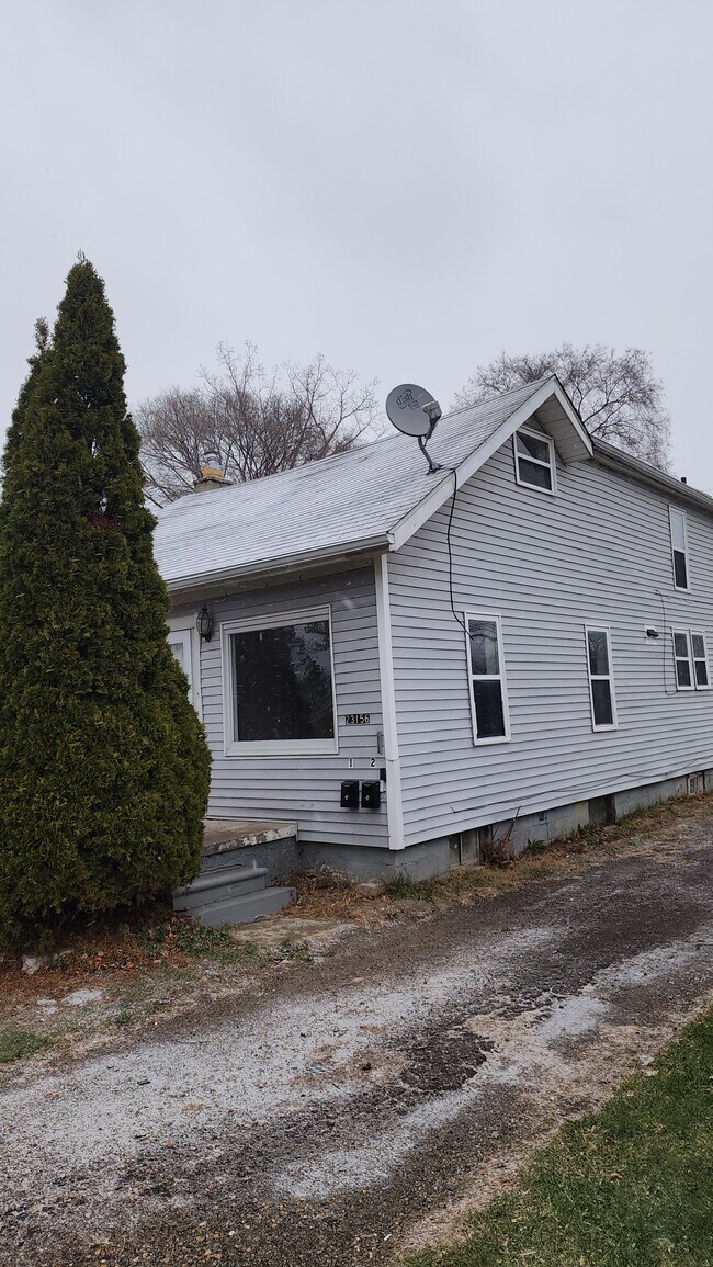 Foto del edificio - 23156 Bolam Ave