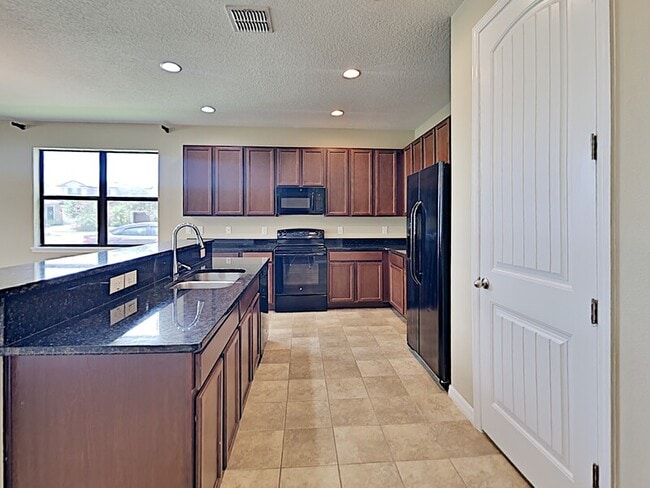 Photo - 12986 Holdenbury Ln House