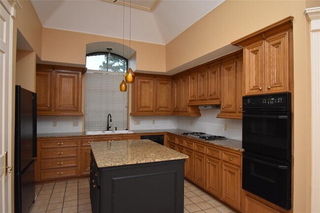 Building Photo - 16630 Manningtree Ln