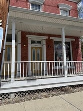 Building Photo - 6 Main St