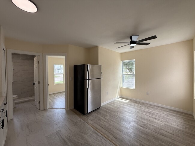 Photo - 5680 28th St N (Saint Petersburg, FL) Apartment