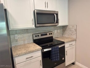 Building Photo - 3318 26th St SW