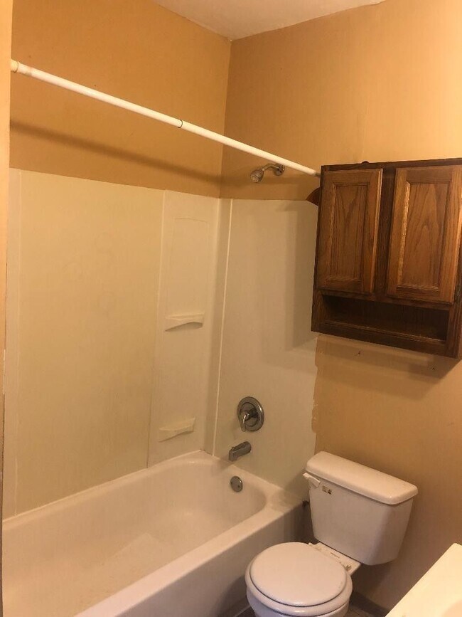 Building Photo - 2937-2939 Fremont Avenue North