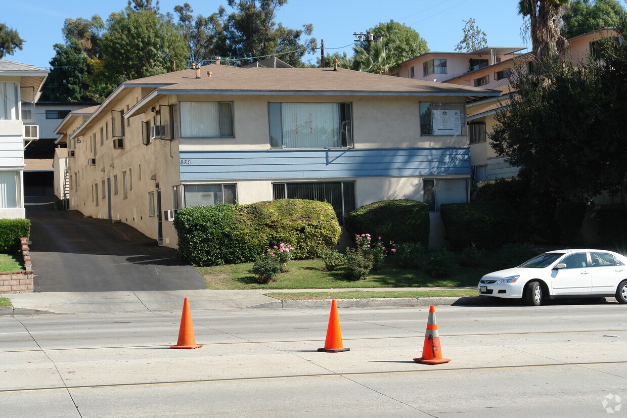 Primary Photo - 234 S Fair Oaks Ave
