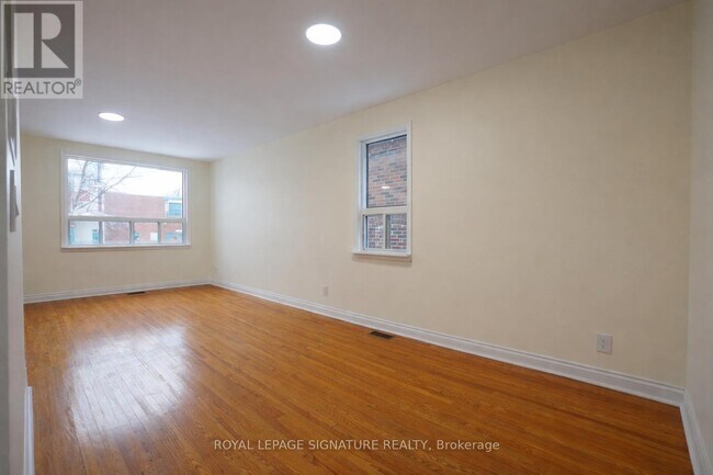 Photo du bâtiment - 5 Twentieth St