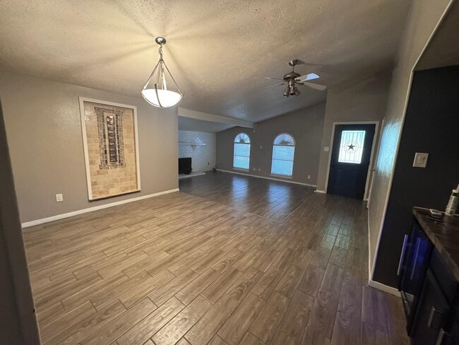 Building Photo - 15602 Camino Del Sol Dr