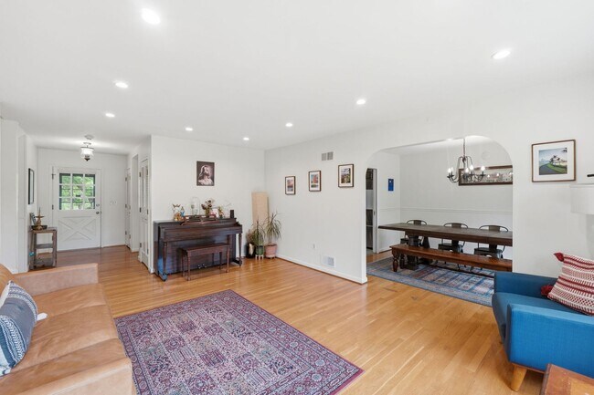 Building Photo - Rare Rockville Retreat: Nearly 3,000 SF on a Private 1-Acre Lot!